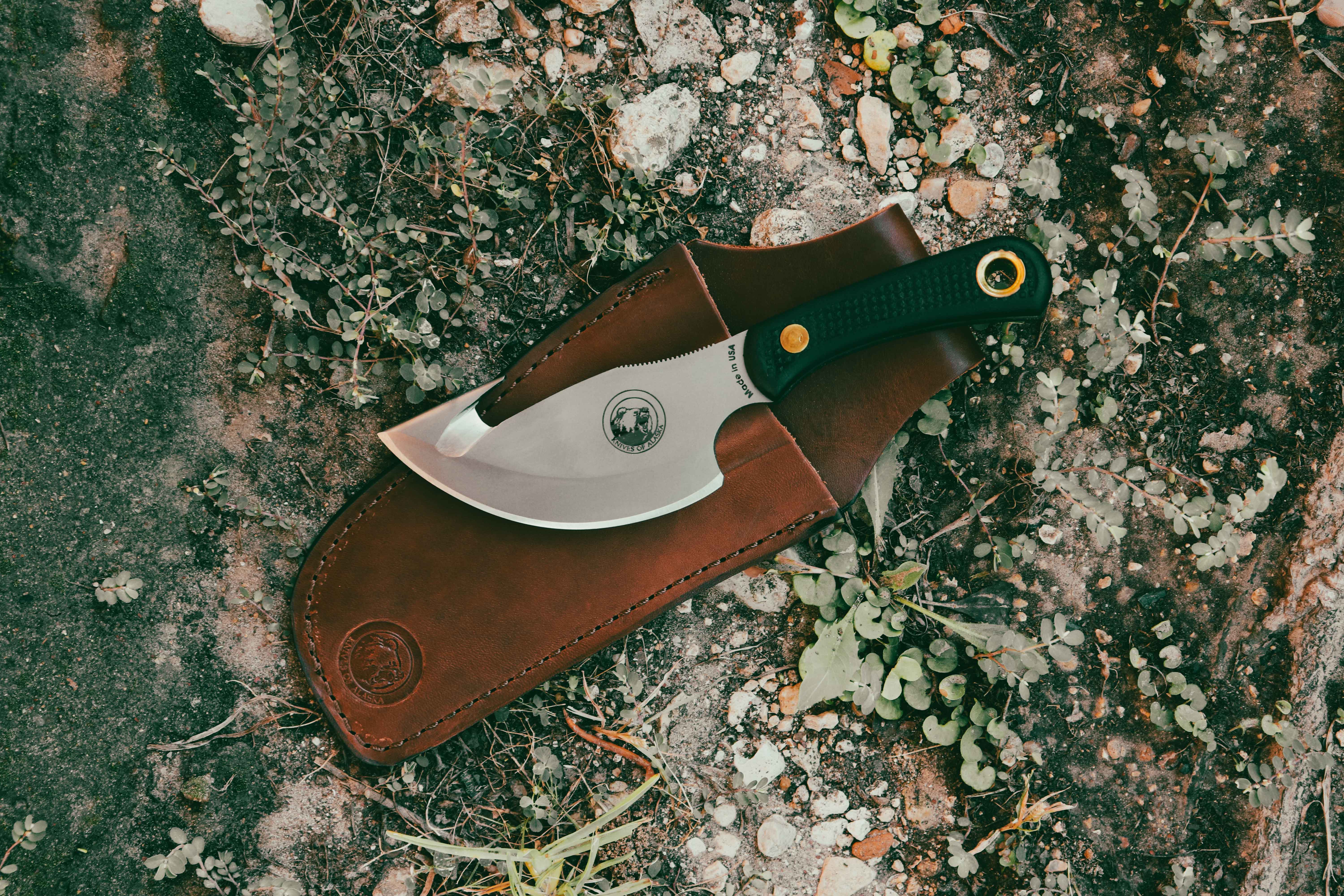 Hunting/Survival Fixed Blades