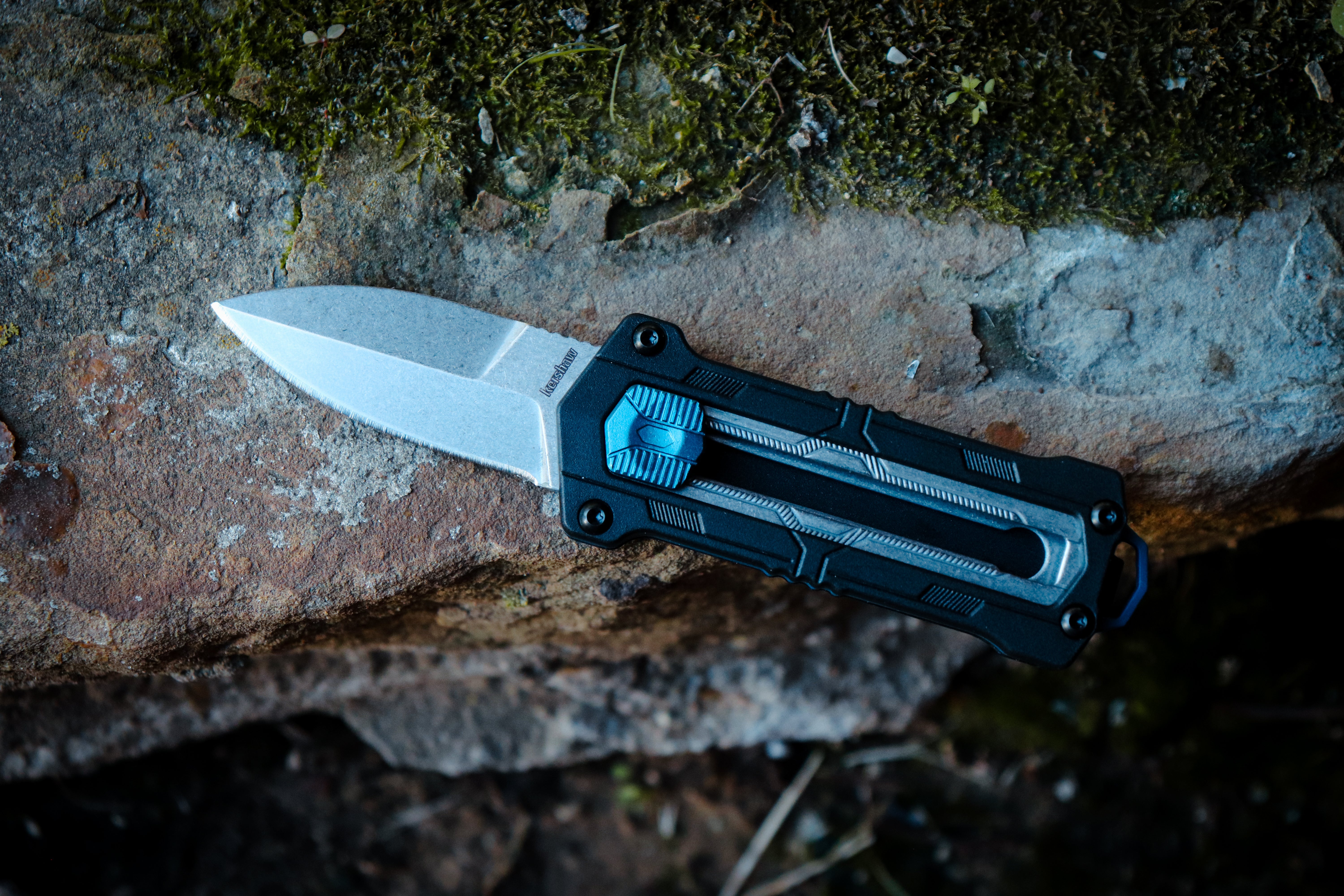 Manual OTF (Out the Front) Knives