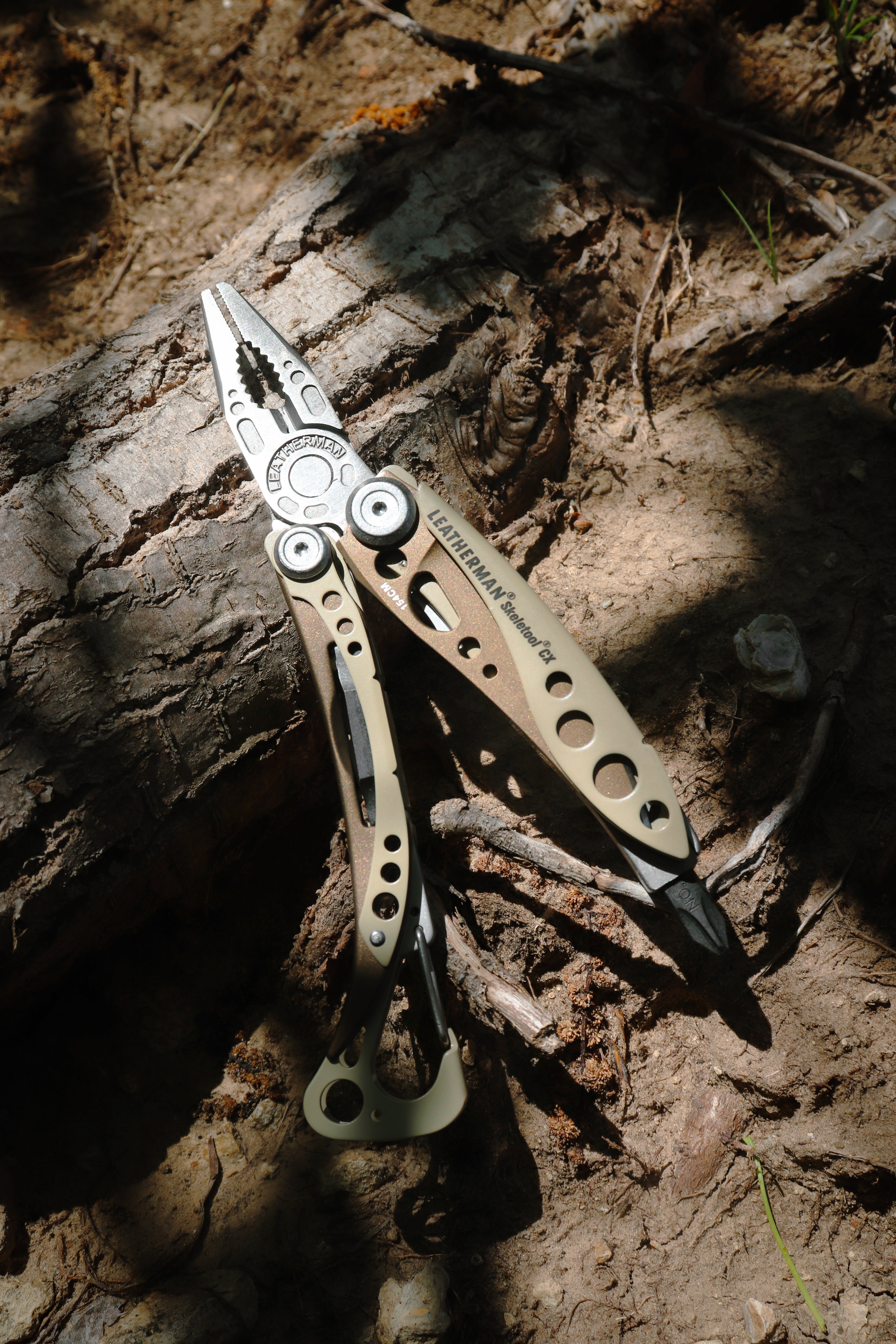 skeletool-cx-sandstorm.jpg